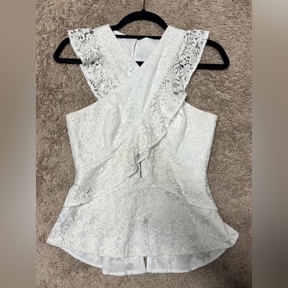 BCBG White Lace Criss Cross Cut Out Ruffle Top size XS - Picture 2 of 10
